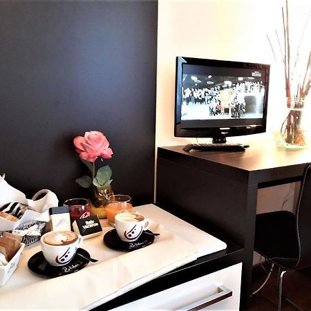Hotel Roncobilaccio Roncobillaccio Екстер'єр фото