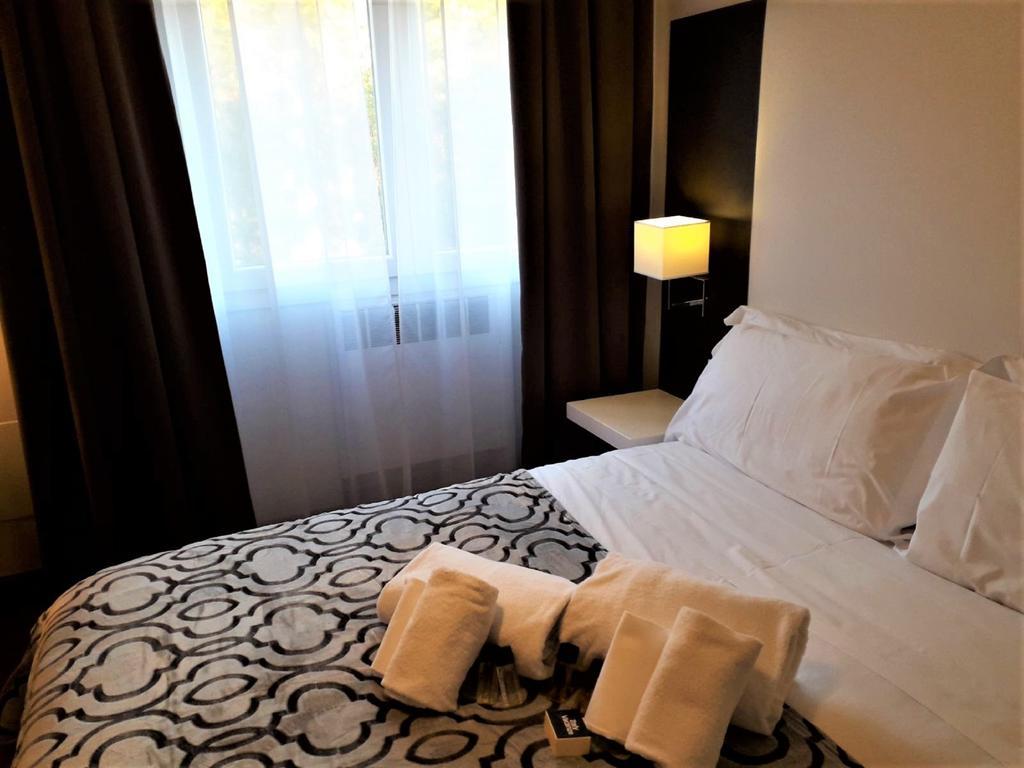 Hotel Roncobilaccio Roncobillaccio Екстер'єр фото